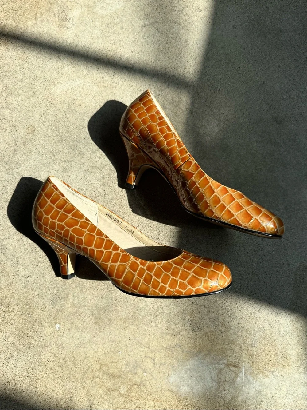 Vintage Ros Hommerson Patent Leather Croc Pumps